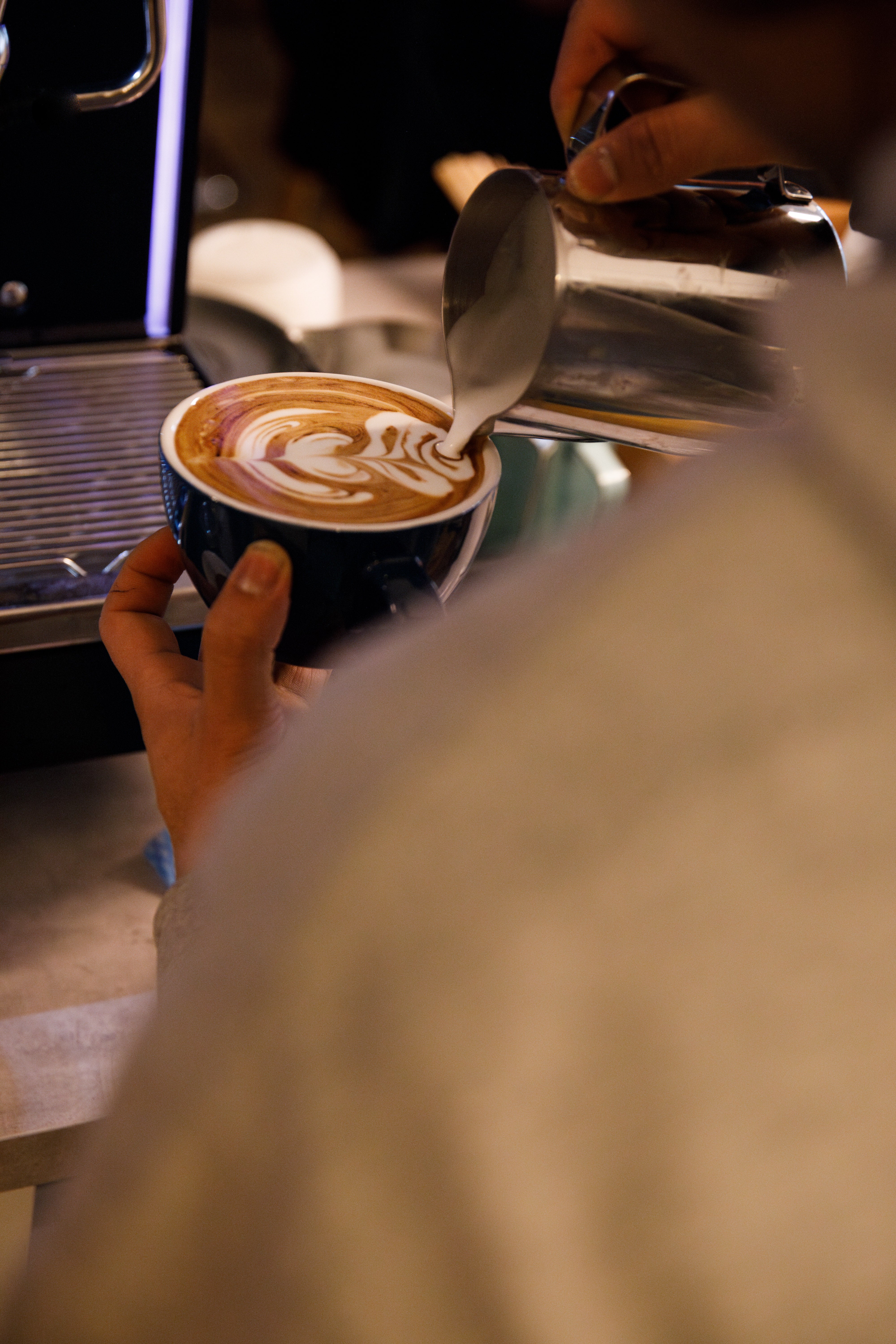 Denisemaking latte art-.jpg
